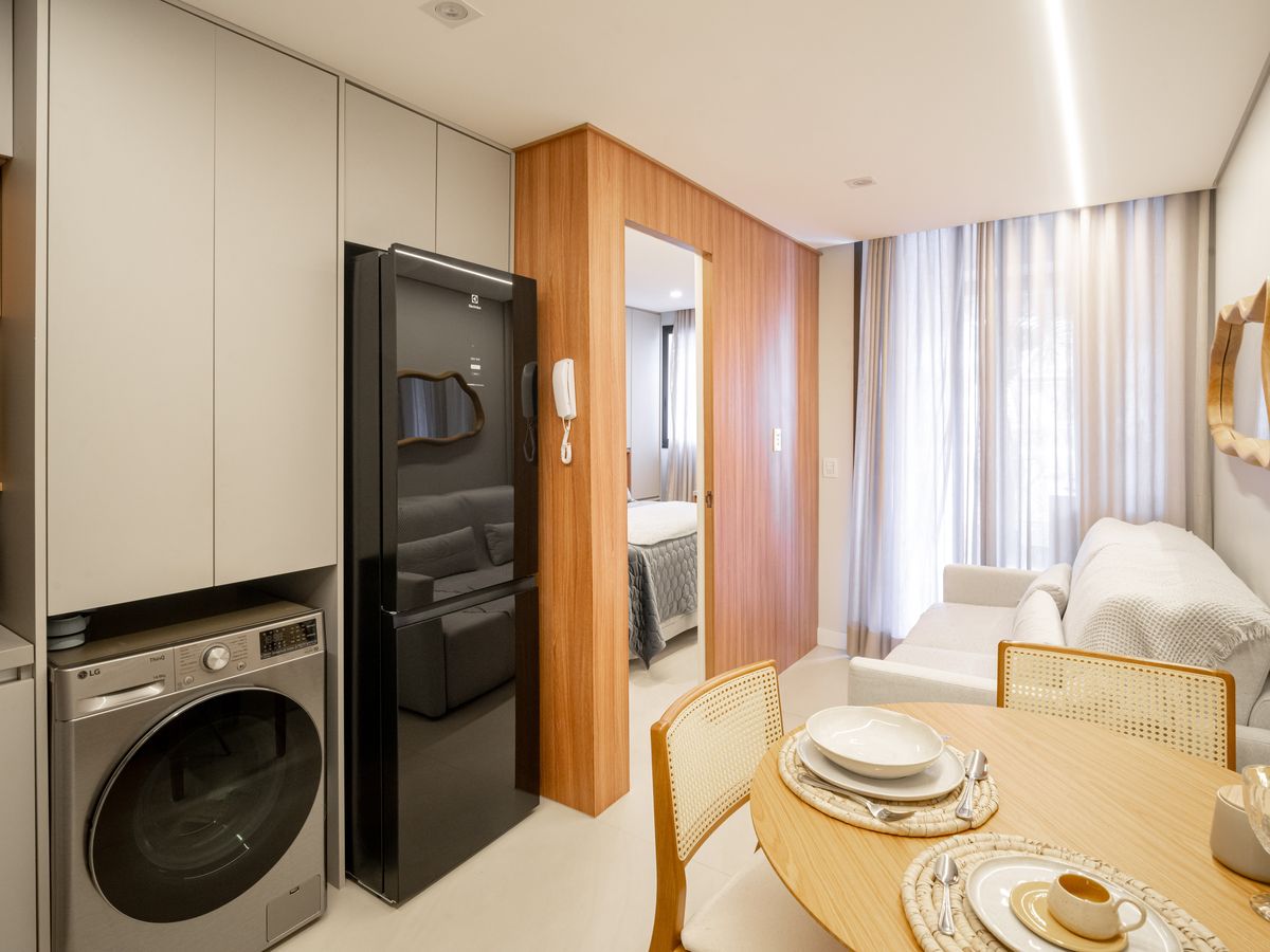 Sala e cozinha integradas do flat